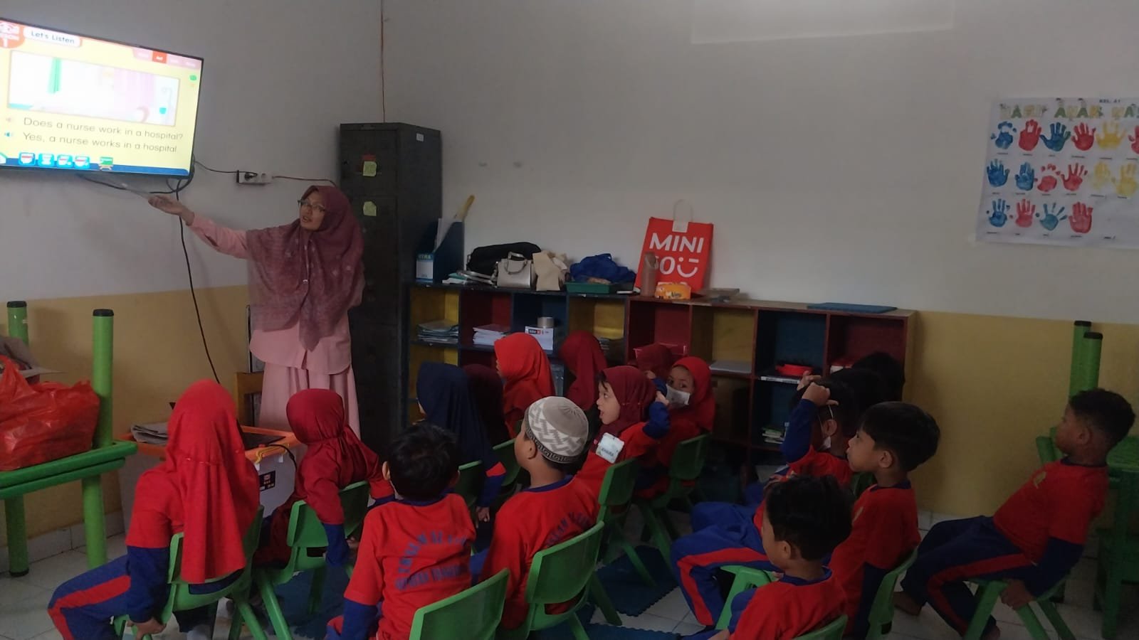 English Learning with MiKids